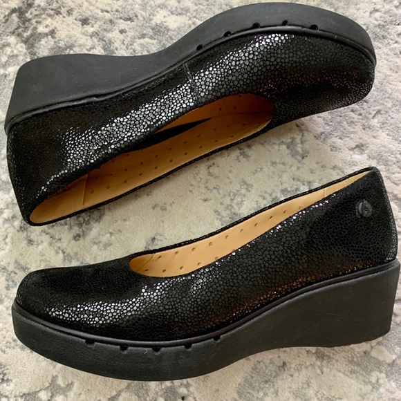 clarks wedge loafers